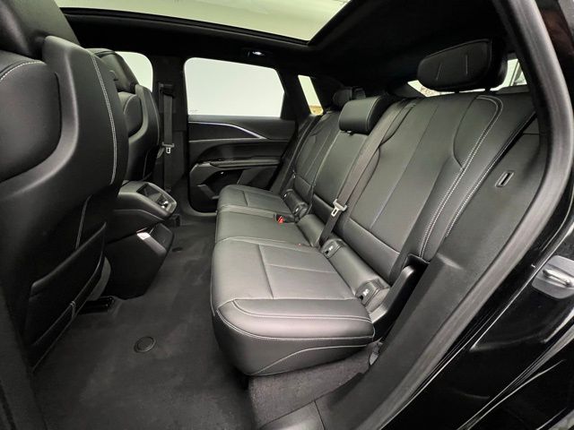 2024 Cadillac Lyriq Sport photo 28