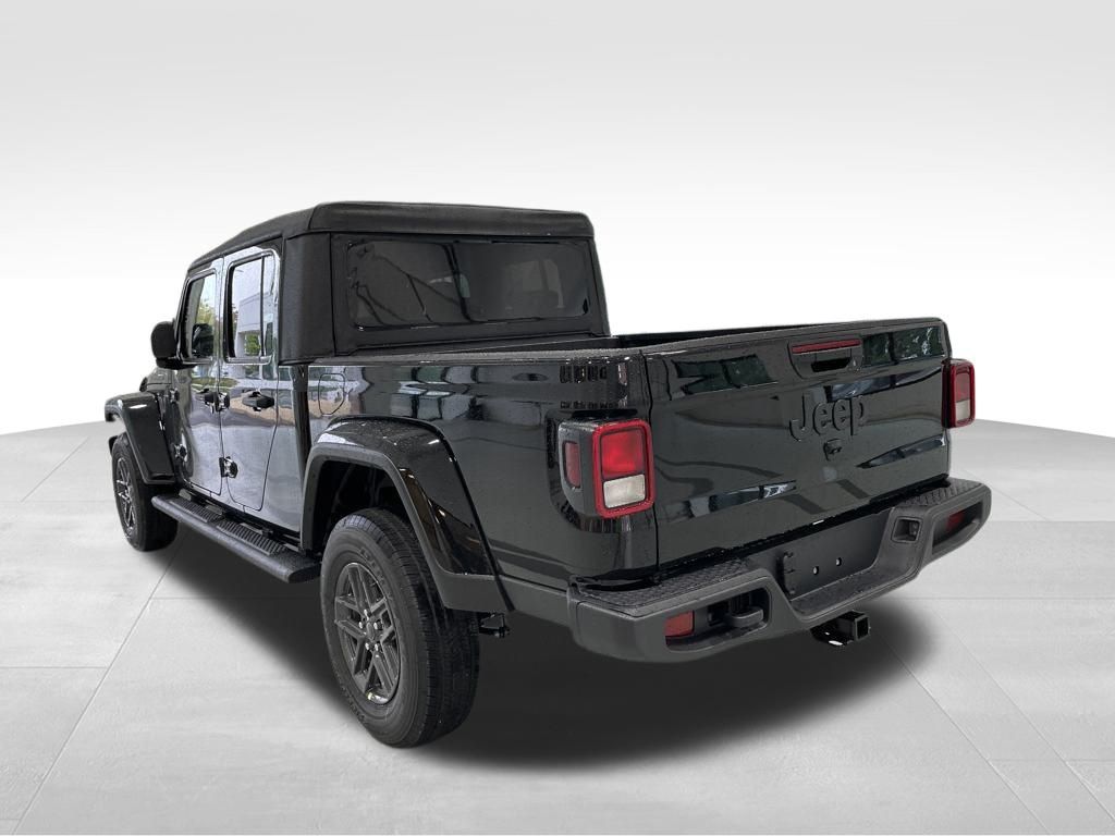 2025 Jeep Gladiator Sport S photo 7