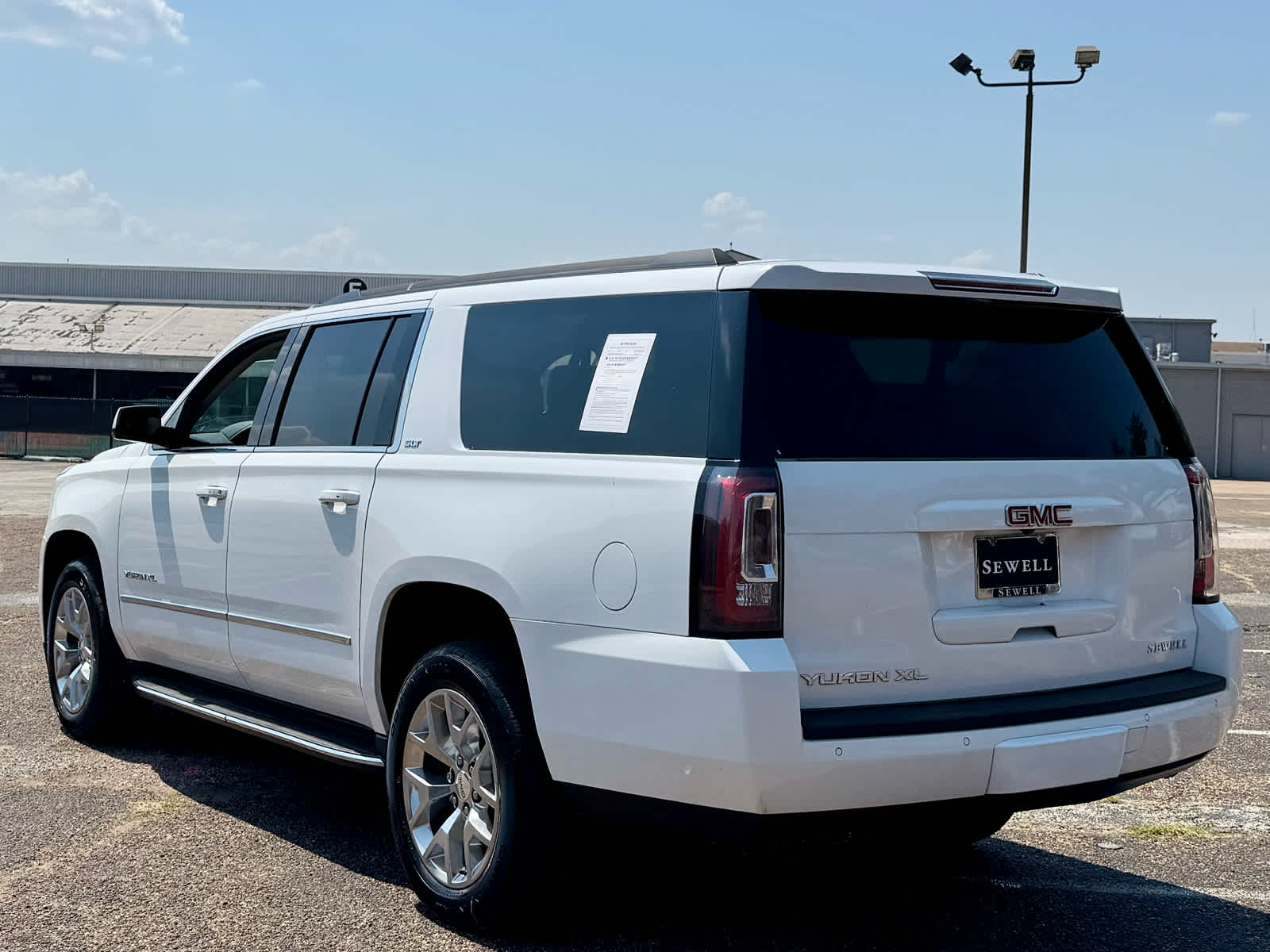 2020 Gmc Yukon XL SLT photo 3