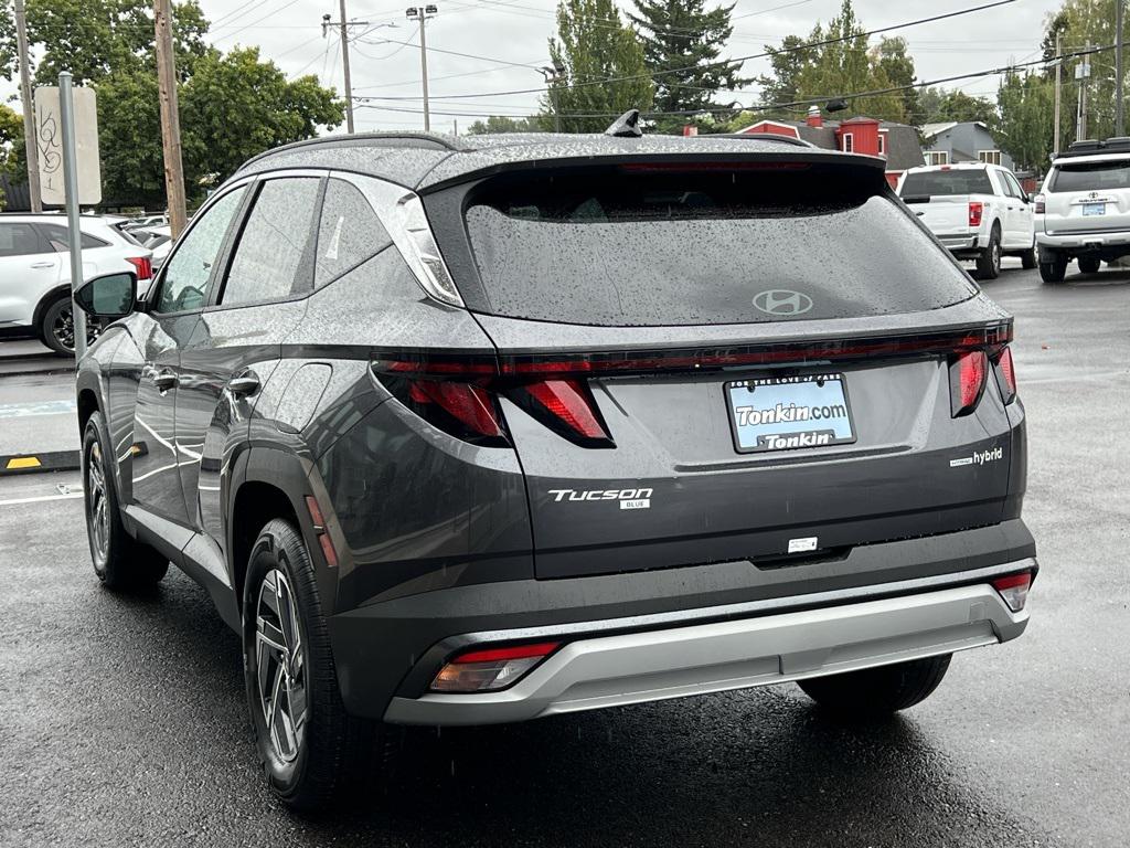 2025 Hyundai Tucson Hybrid photo 3