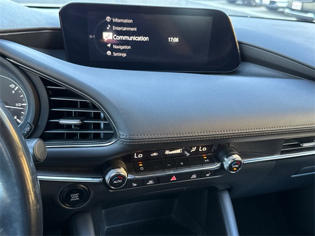 2023 Mazda Mazda3 2.5 s Preferred photo 4