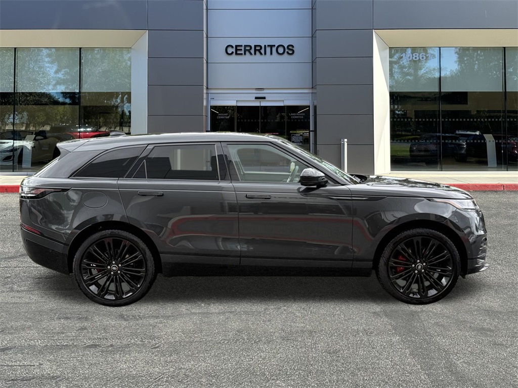 2025 Land Rover Range Rover Velar photo 4