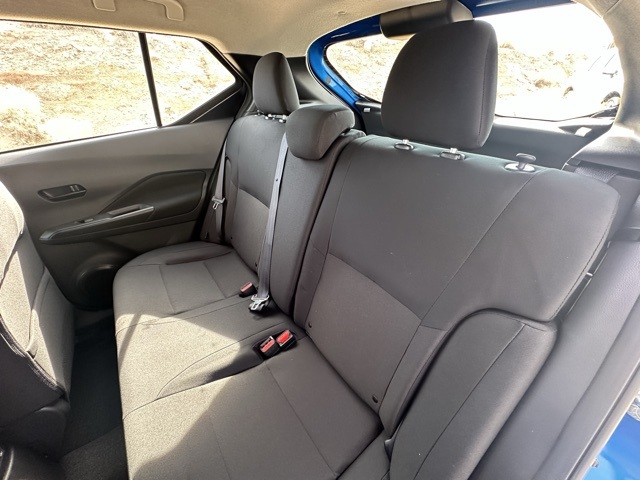 2025 Nissan Kicks Play S photo 25