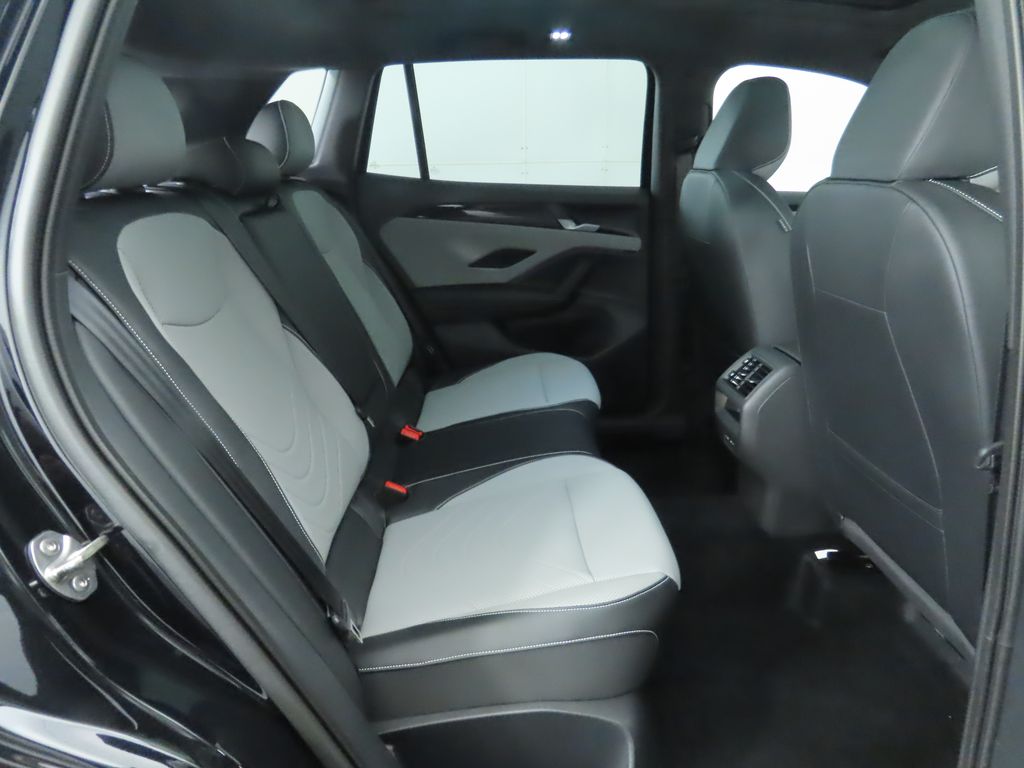 2025 Volkswagen Tiguan SE R-Line Black photo 22