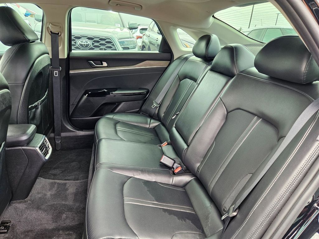 2021 Kia K5 EX photo 22