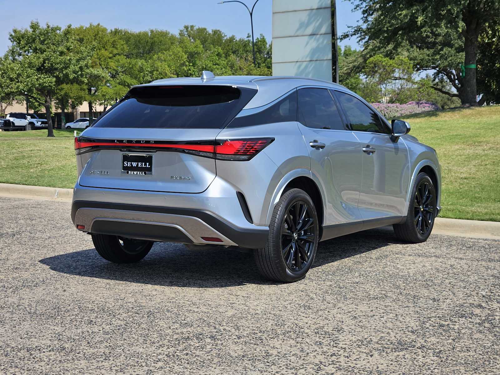 2025 Lexus RX 350 Premium photo 3