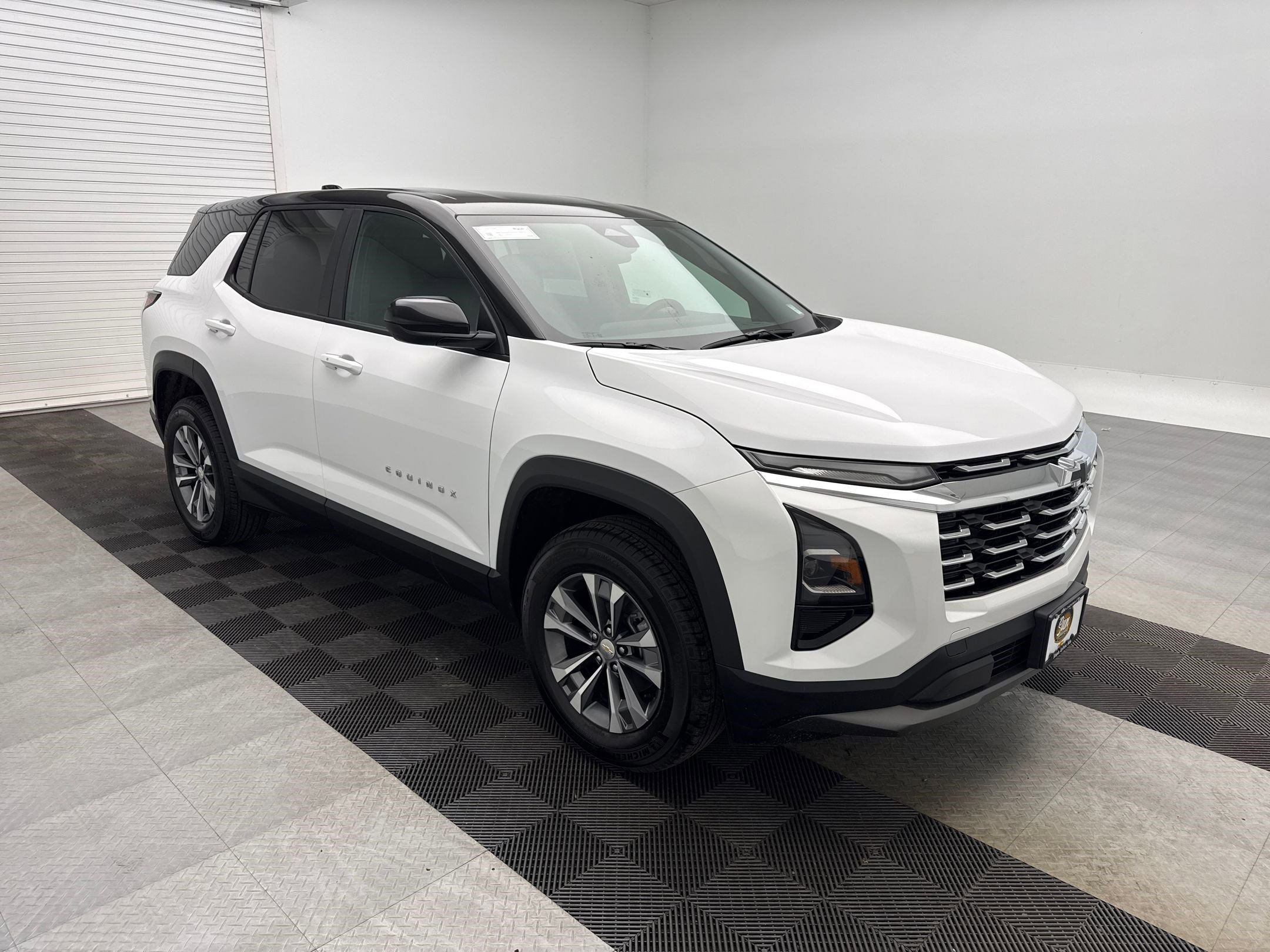 2026 Chevrolet Equinox LT photo 6