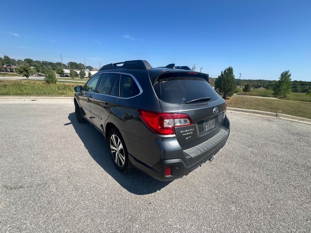 2019 Subaru Outback 3.6R Limited photo 7