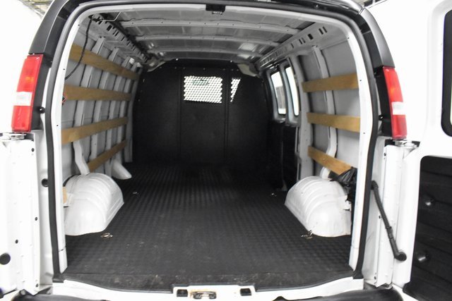 2023 Gmc Savana Cargo 2500 photo 13