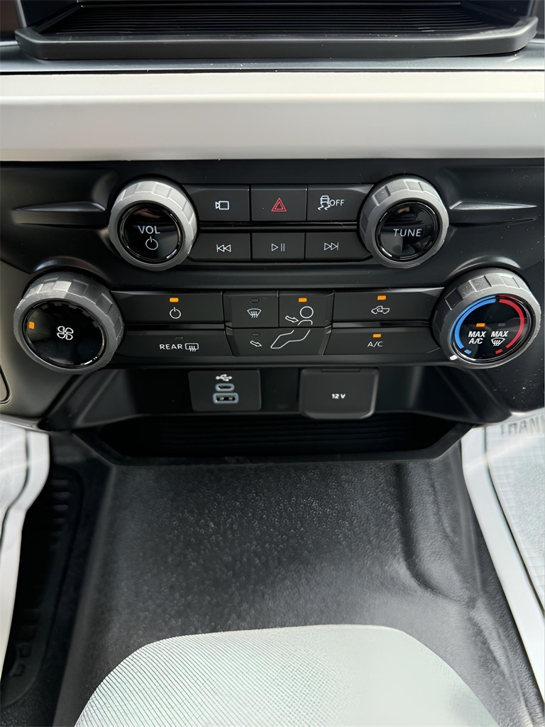 2026 Ford F-350 XLT photo 26
