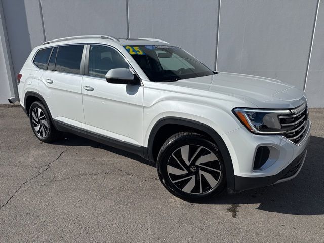 Used 2025 Volkswagen Atlas SEL with VIN 1V2BR2CA1SC550158 for sale in Kansas City