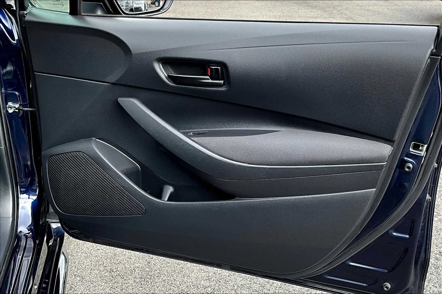 2024 Toyota Corolla LE photo 20