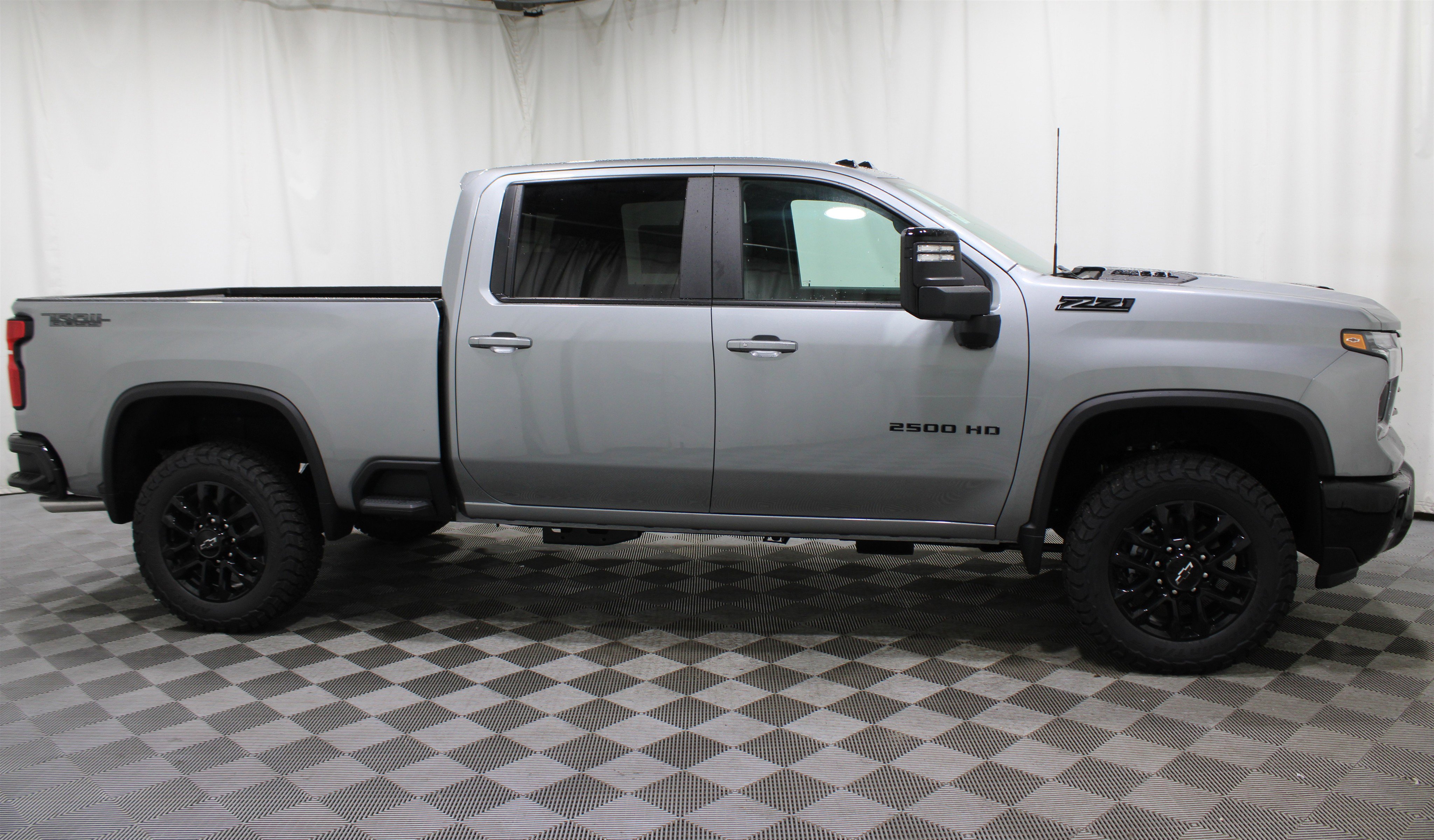 2025 Chevrolet Silverado 2500HD LT photo 21