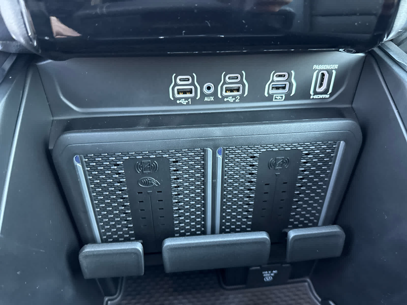 2026 Ram 1500 Laramie photo 16