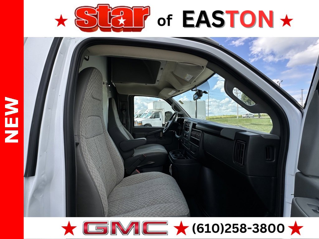 2024 Gmc Savana Cutaway 3500 photo 9