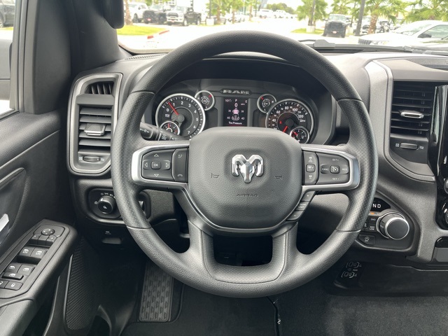 2025 Ram 1500 Tradesman photo 8