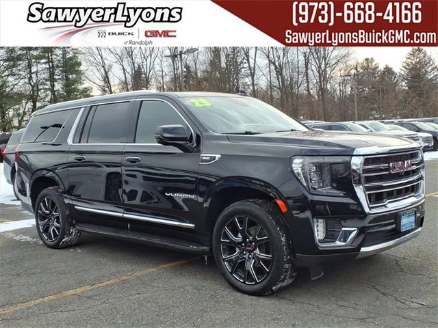2023 GMC Yukon XL SLT's photo