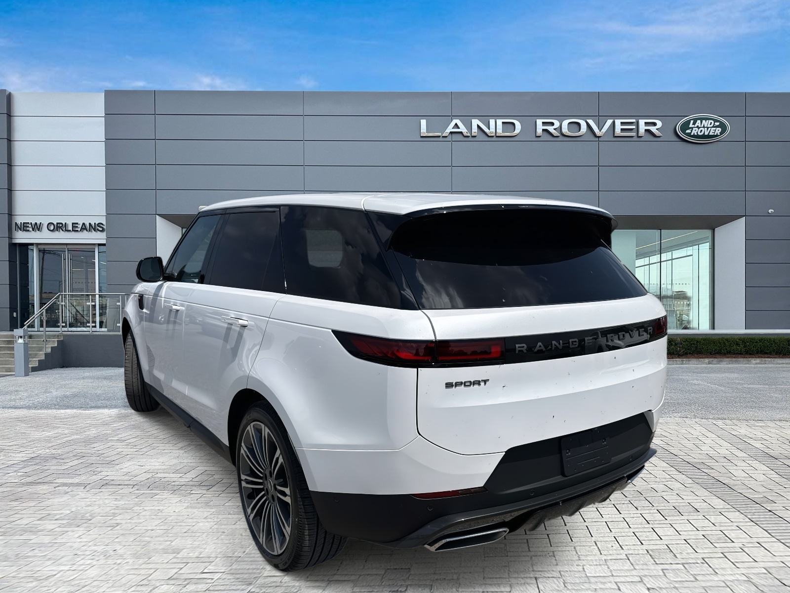 2025 Land Rover Range Rover Sport SE photo 4