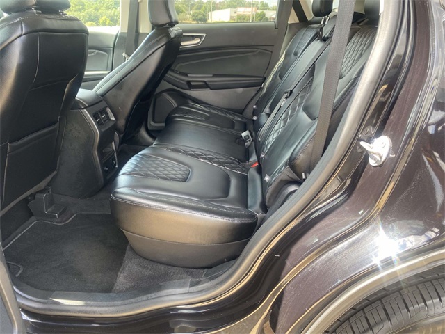 2024 Ford Edge Titanium photo 9