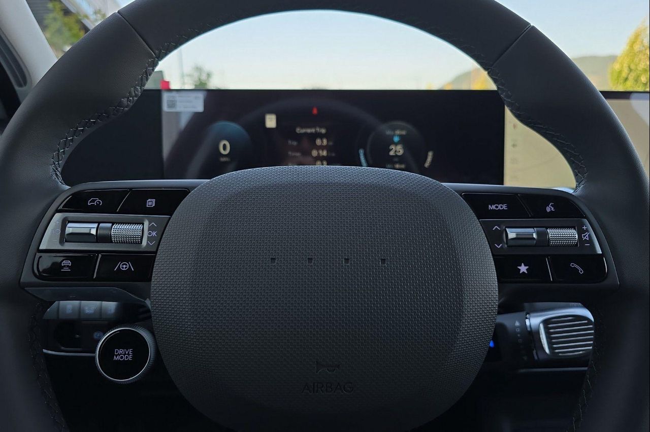 2025 Hyundai Ioniq 5 SEL photo 22