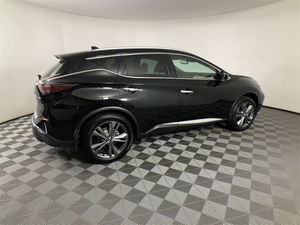 2019 Nissan Murano Platinum photo 2