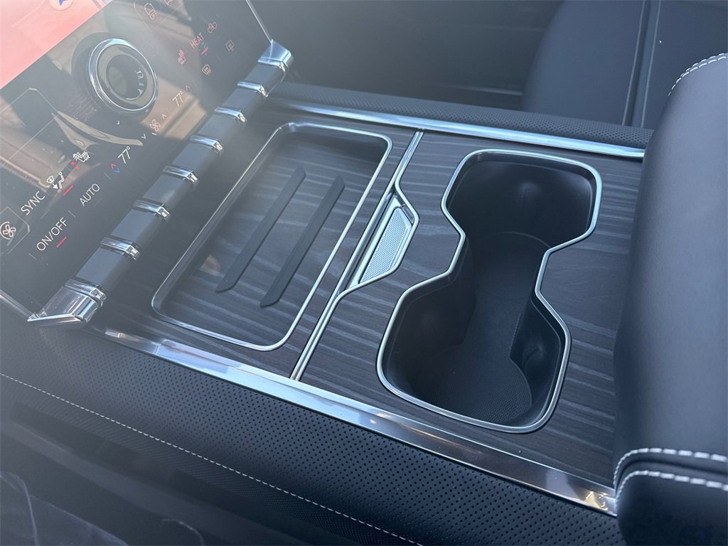 2025 GMC SIERRA - Image 26