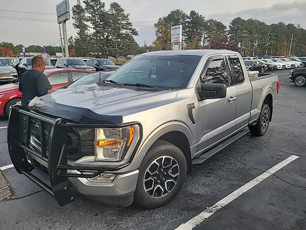 2022 Ford F-150 XLT's photo