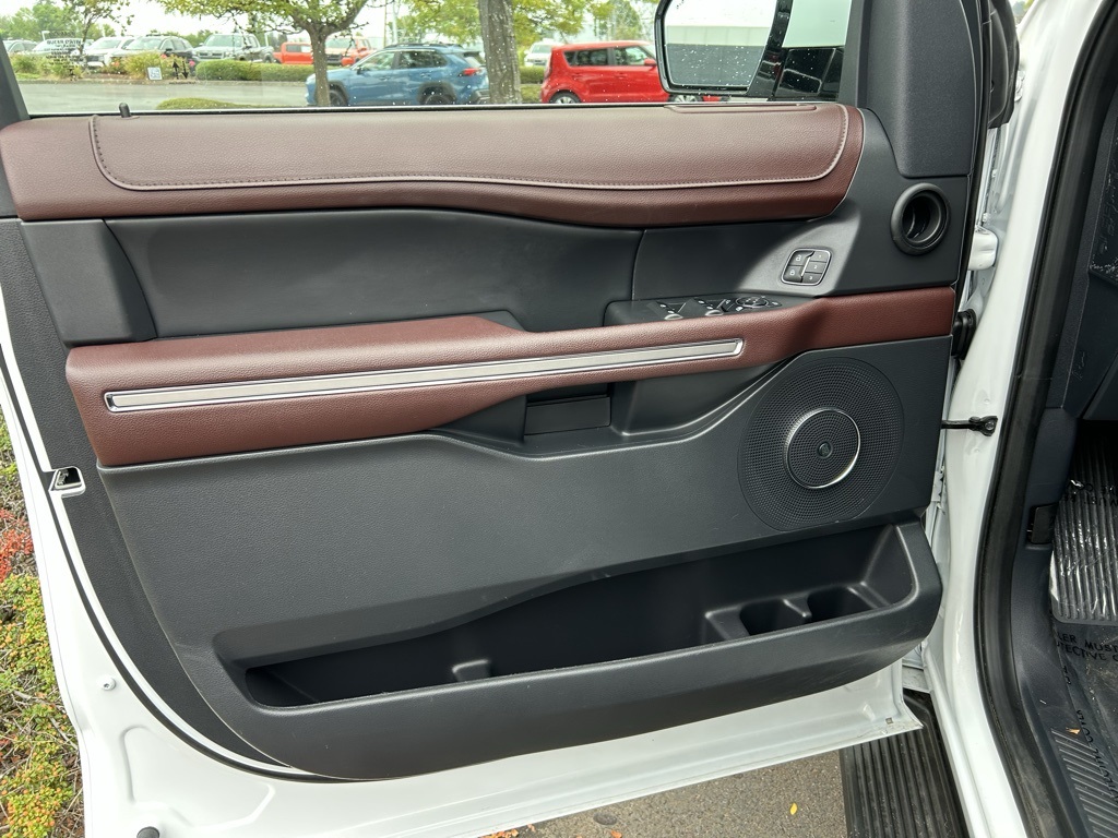 2024 Ford Expedition MAX Limited photo 10