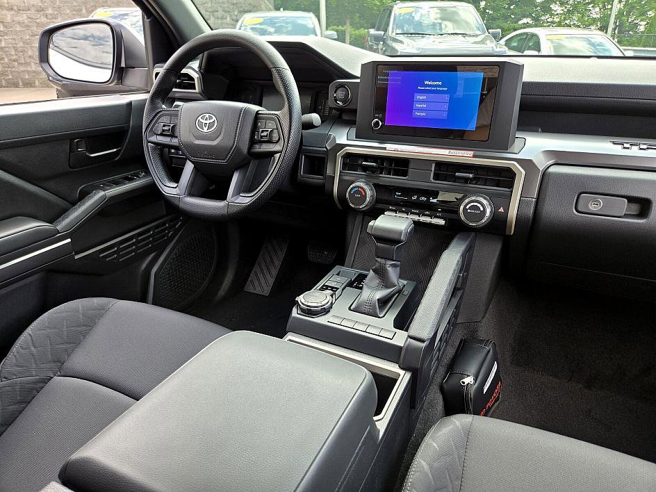 2025 Toyota Tacoma SR5 photo 12