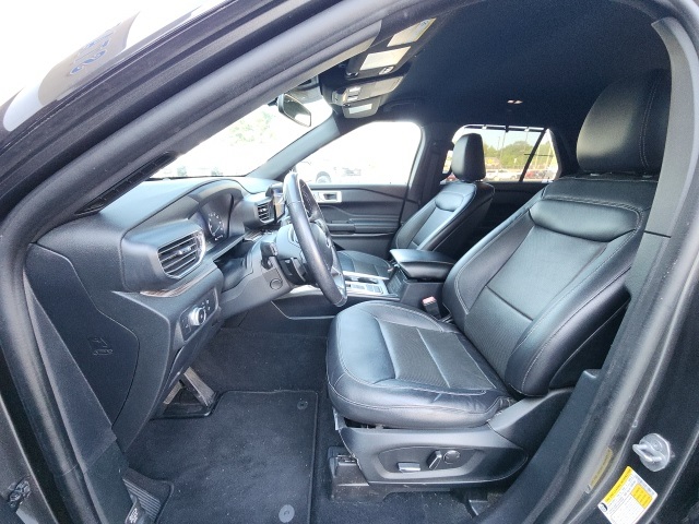 2020 Ford Explorer Limited photo 8