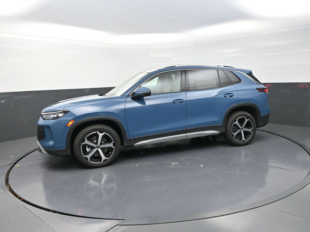 2025 Volkswagen Tiguan SE photo 3