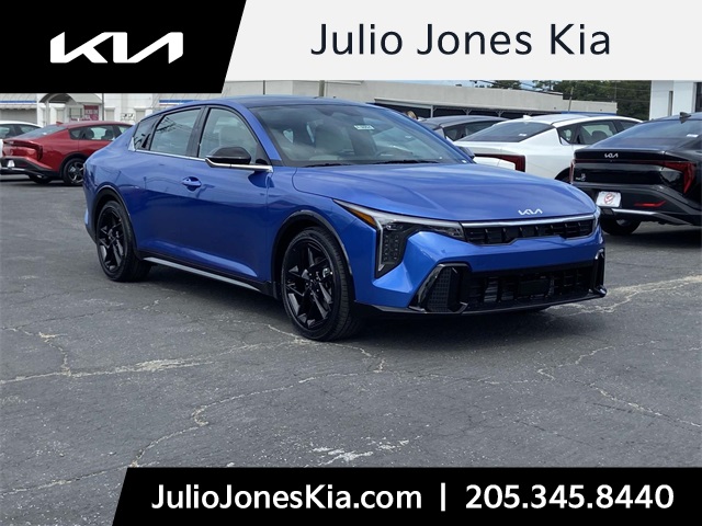 2025 Kia K4 GT-Line Turbo's photo