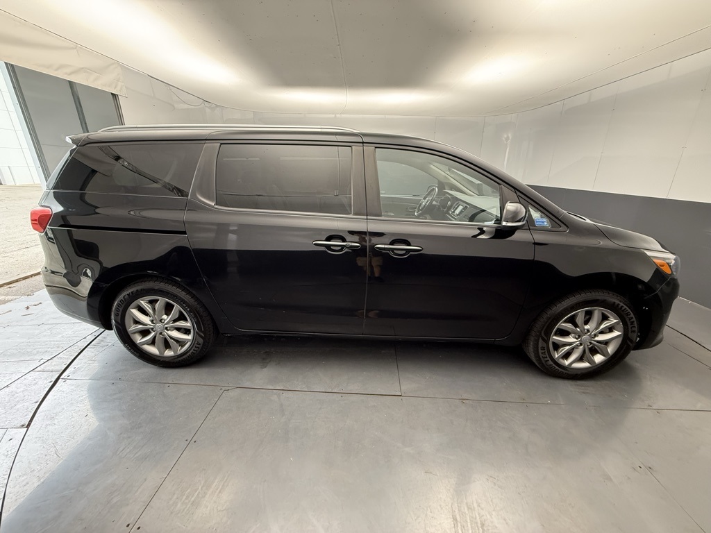 2020 Kia Sedona EX photo 8
