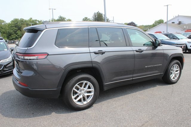2021 Jeep Grand Cherokee Laredo photo 28