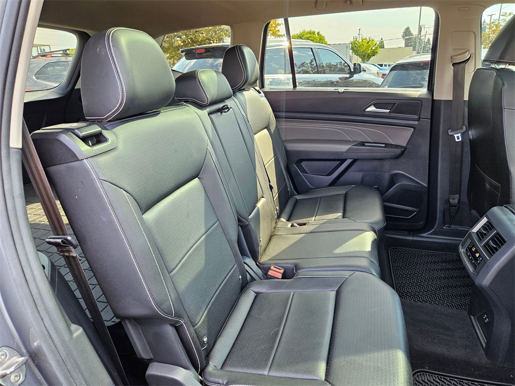 2023 Volkswagen Atlas V6 SEL photo 32