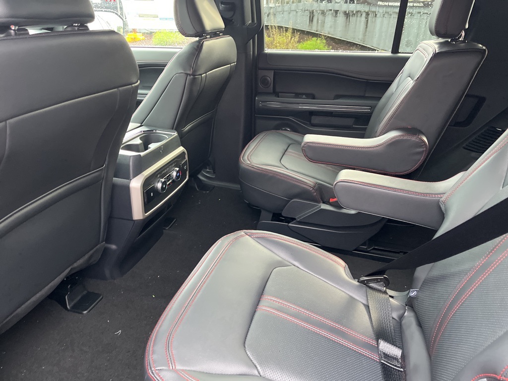 2024 Ford Expedition Limited photo 17