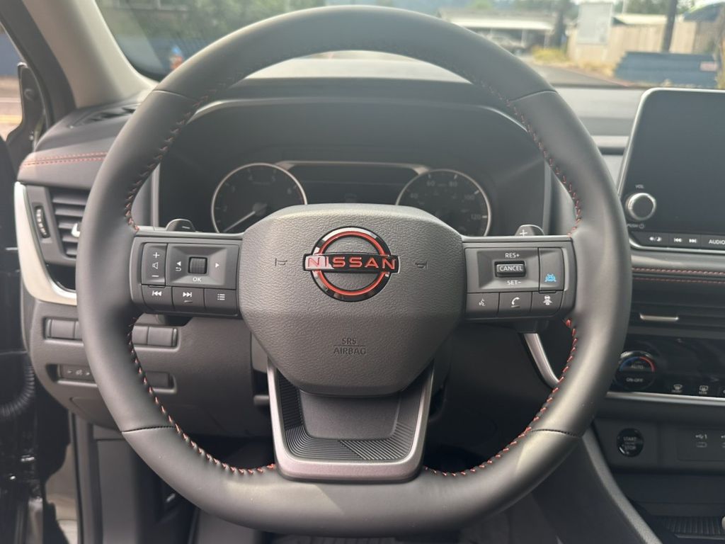2026 Nissan Rogue SV photo 16