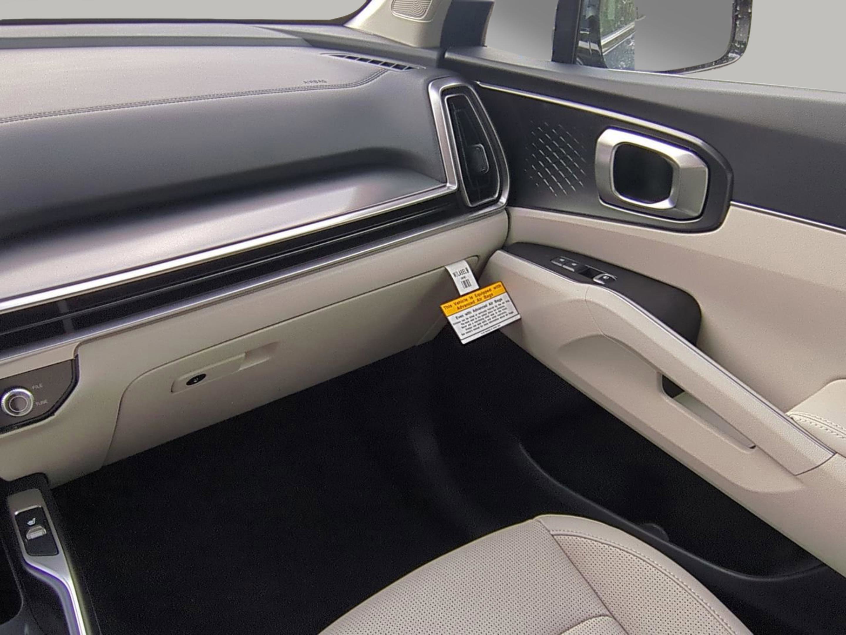 2025 Kia Sorento S photo 17