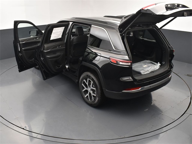 2025 Jeep Grand Cherokee Limited photo 26
