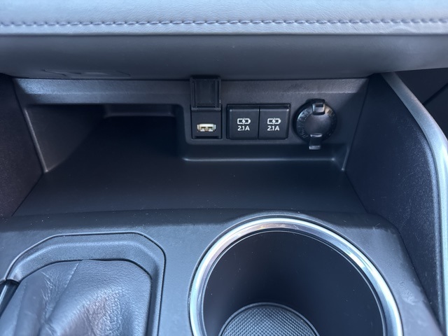 2020 Toyota Highlander XLE photo 31