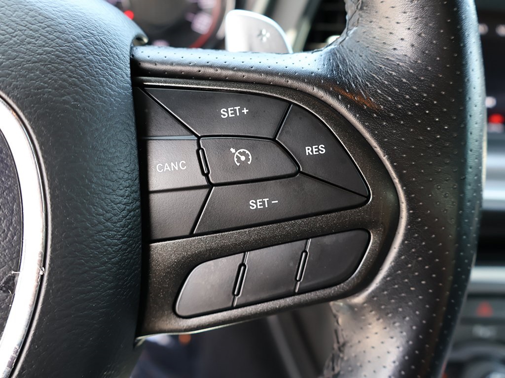 2022 Dodge Challenger R/T photo 32
