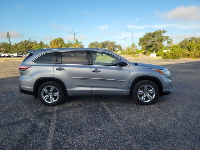 2015 Toyota Highlander Limited photo 4