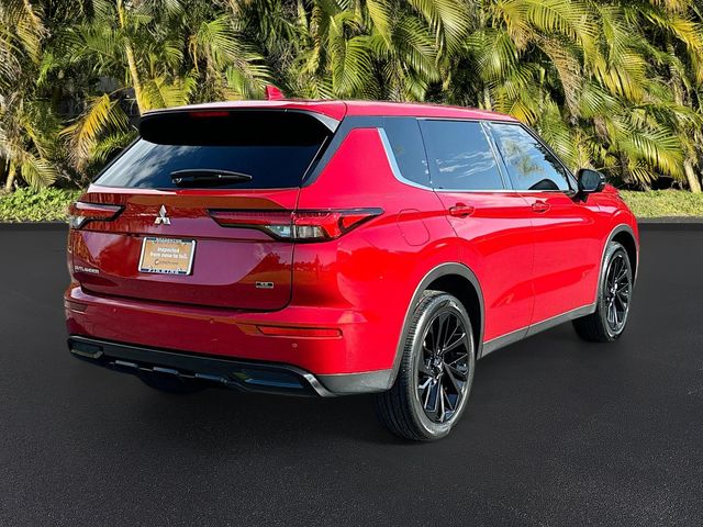 2024 Mitsubishi Outlander SE Black Edition photo 4