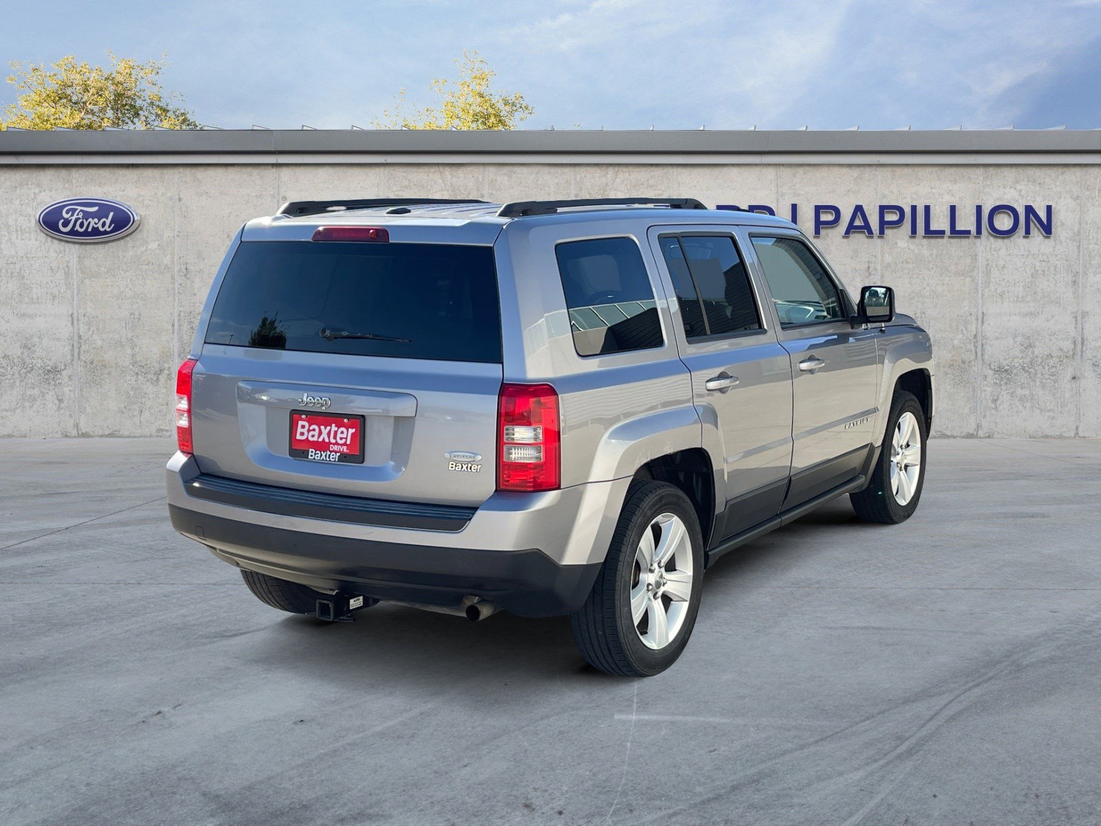 2016 Jeep Patriot Latitude photo 3