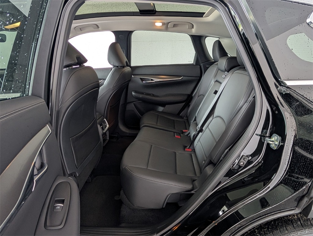 2025 Infiniti QX50 Luxe AWD photo 6