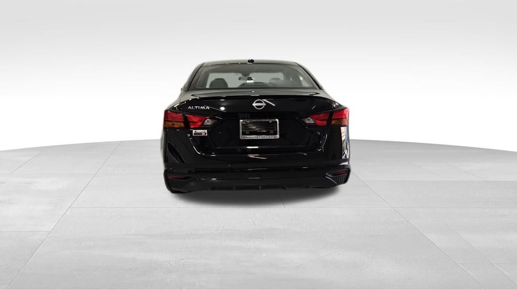 2025 Nissan Altima 2.5 S photo 4
