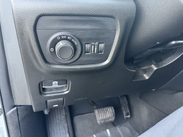 2024 Jeep Grand Cherokee Altitude photo 12