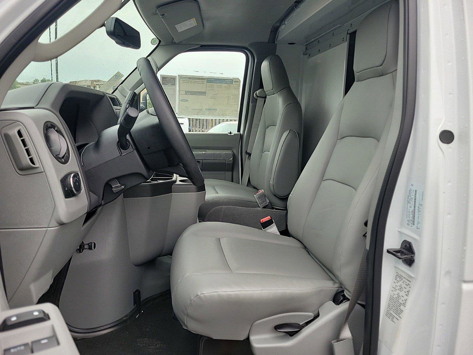 2025 FORD E-350 - Image 20