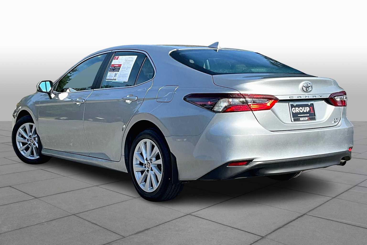 2023 Toyota Camry LE photo 11