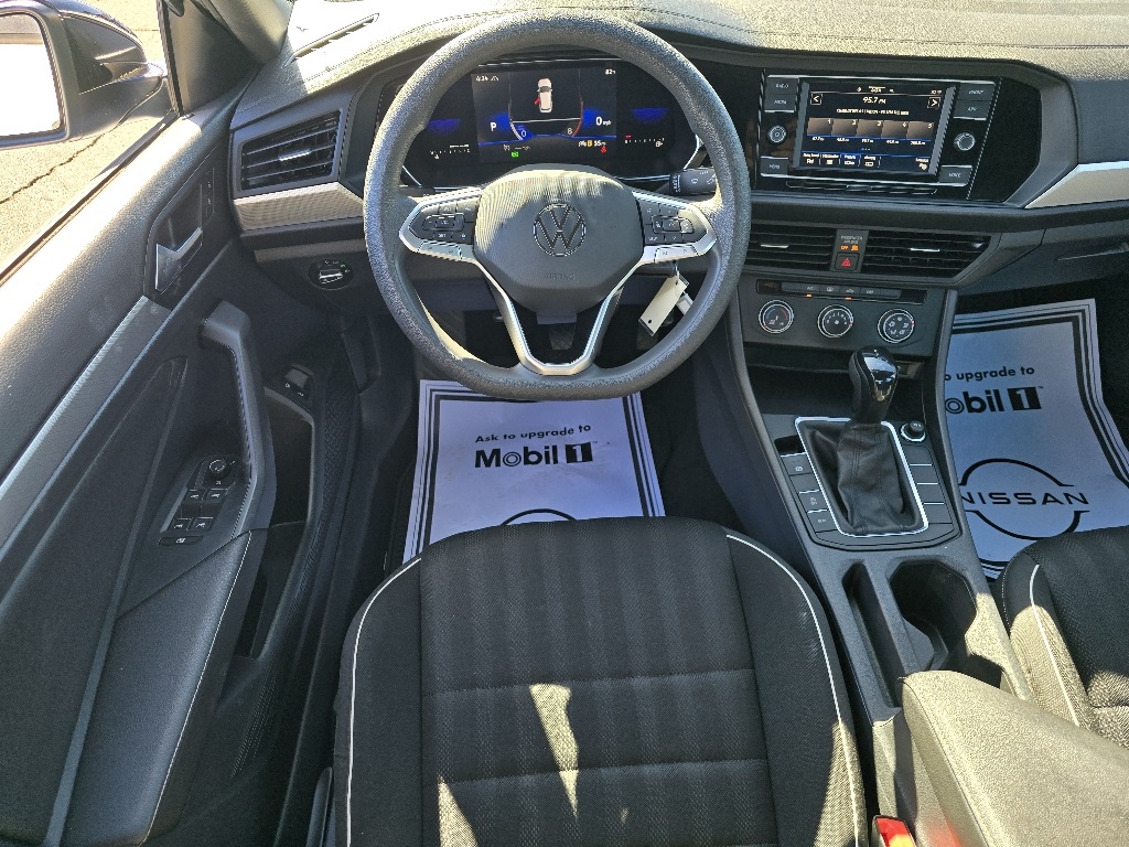 2022 Volkswagen Jetta 1.5T Sport photo 3